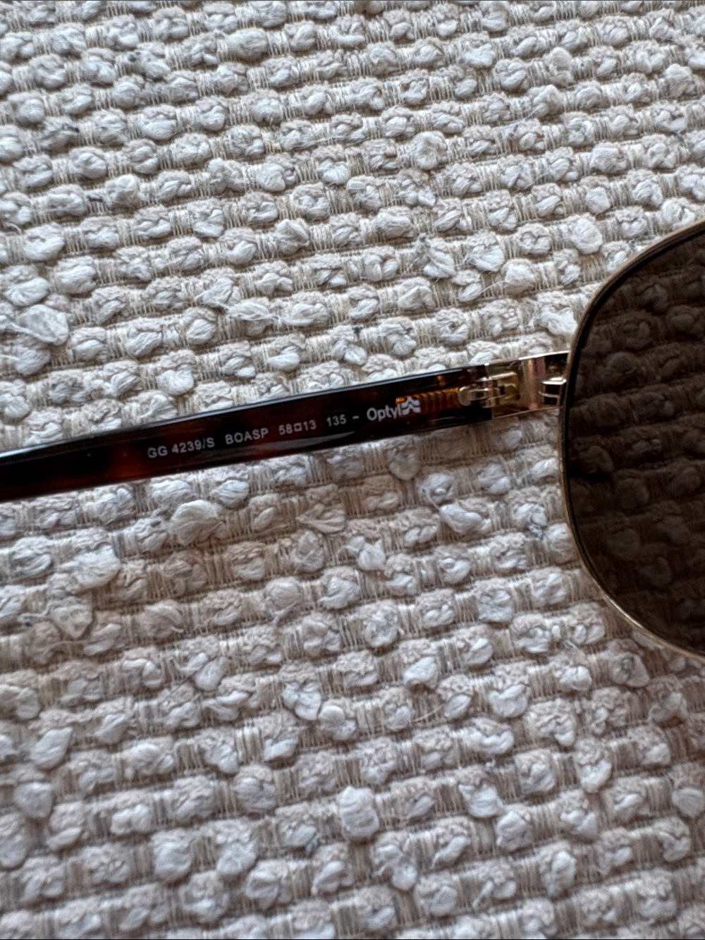Gucci Polarized Aviator Sunglasses - Picture 6 of 7
